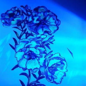 BLACKLIGHT PRINT Floral